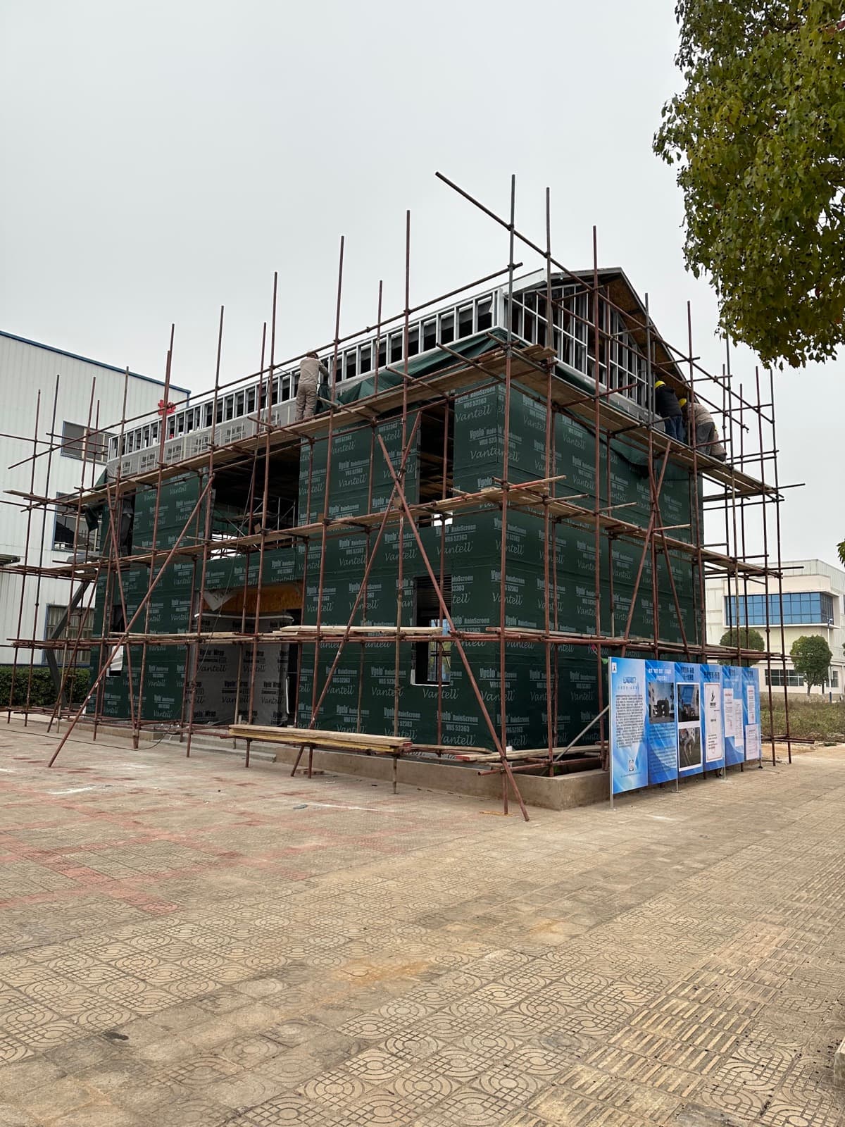 Qujing Off-Grid Net-Zero Energy Office image 6